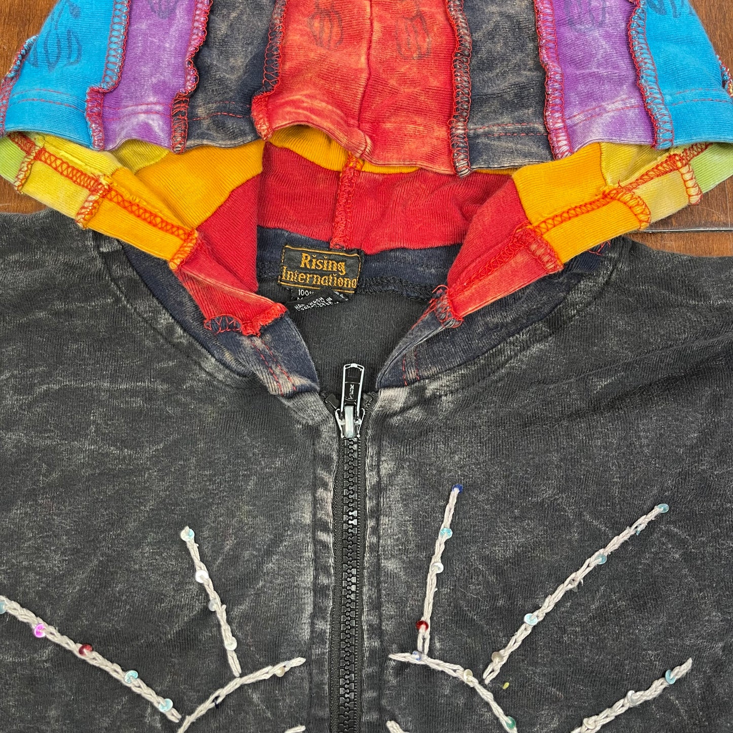 VINTAGE RISING INTERNATIONAL ZIP-UP HOODIE