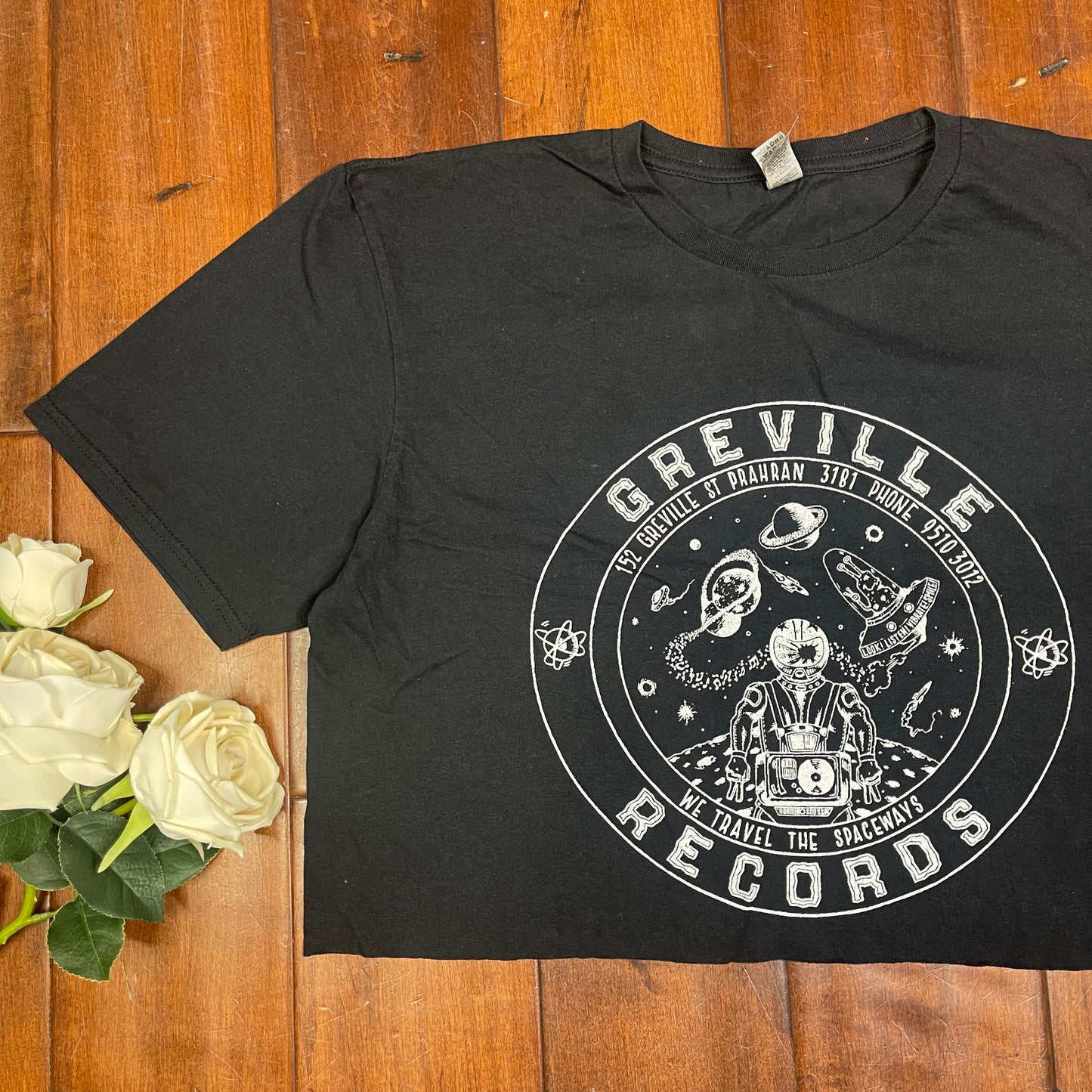 THRIFTED DJ IN SPACE CROPPED TEE