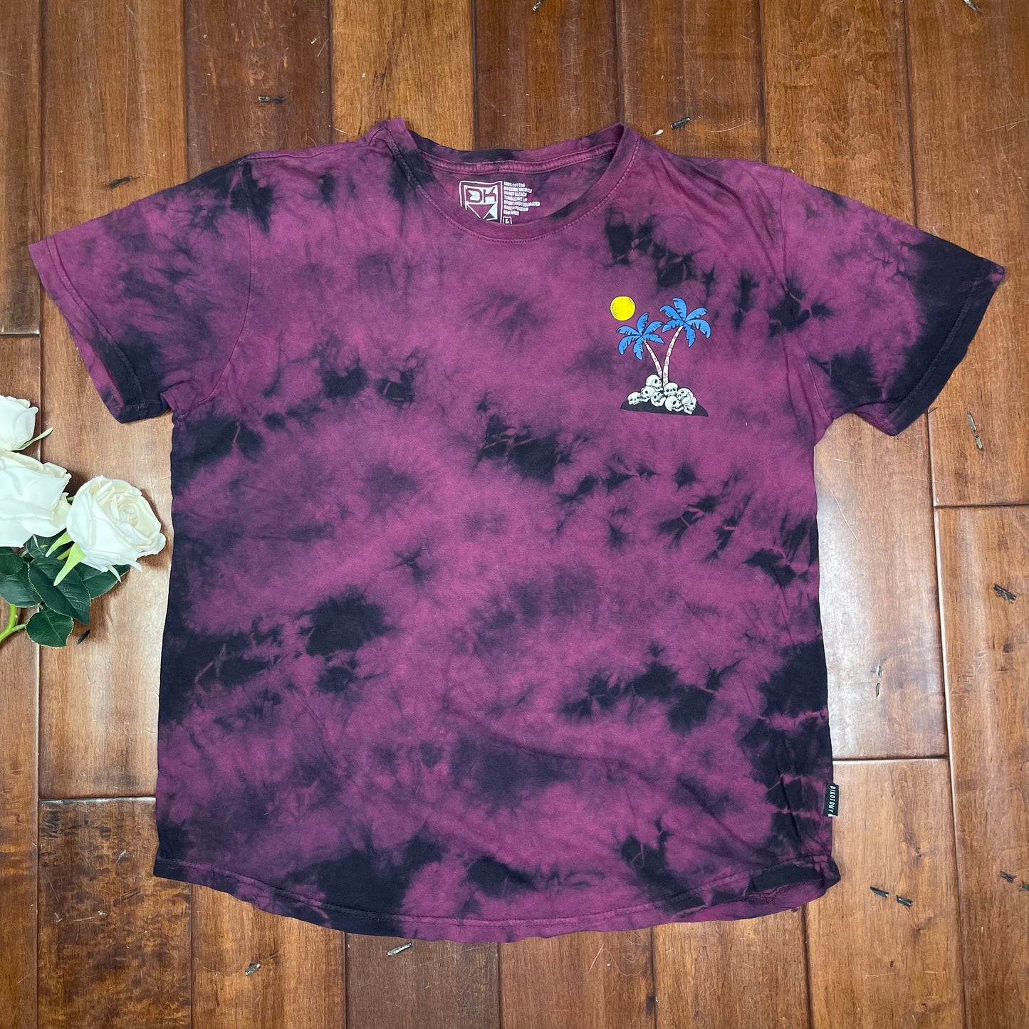 THRIFTED SKULL ISLAND TOP