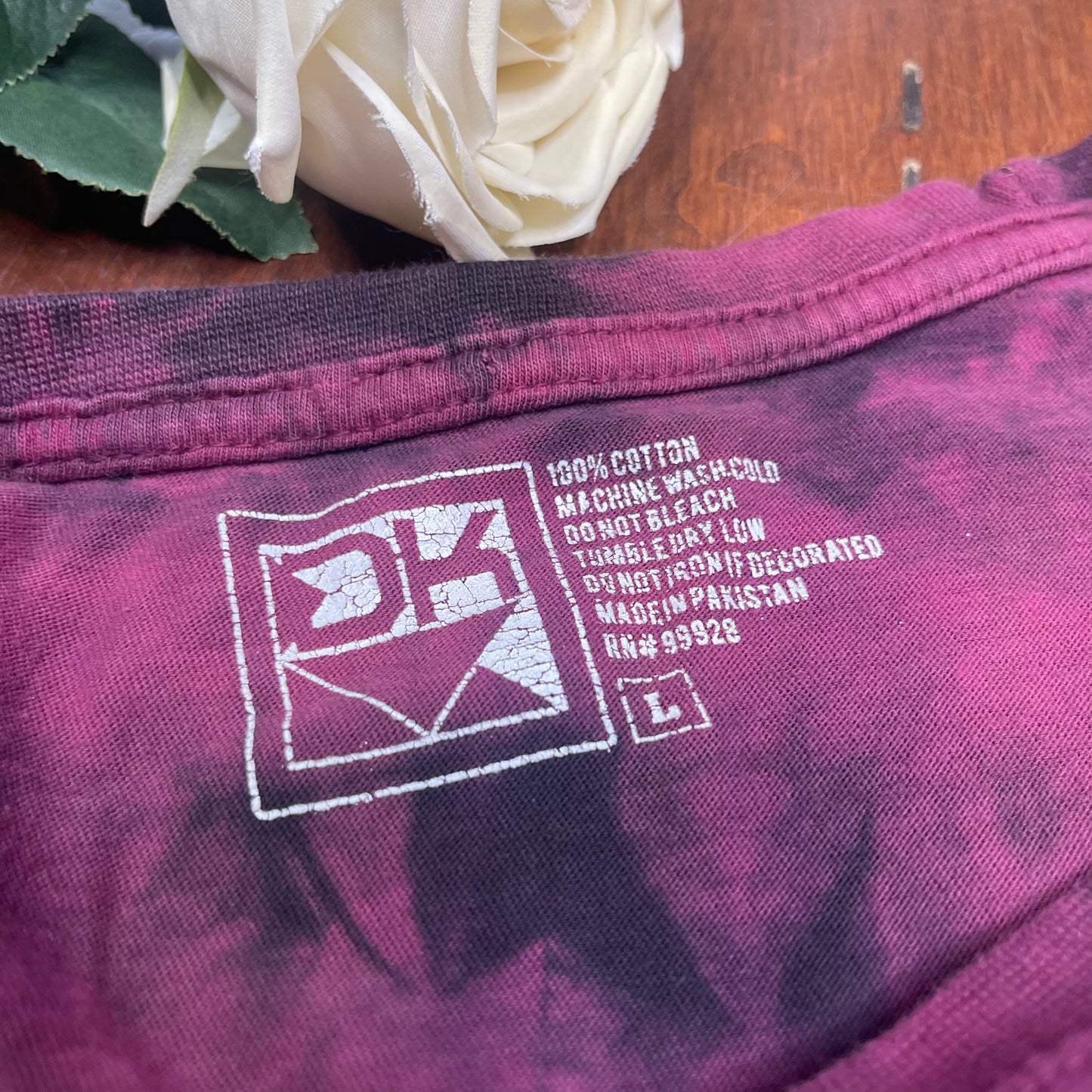 THRIFTED SKULL ISLAND TOP