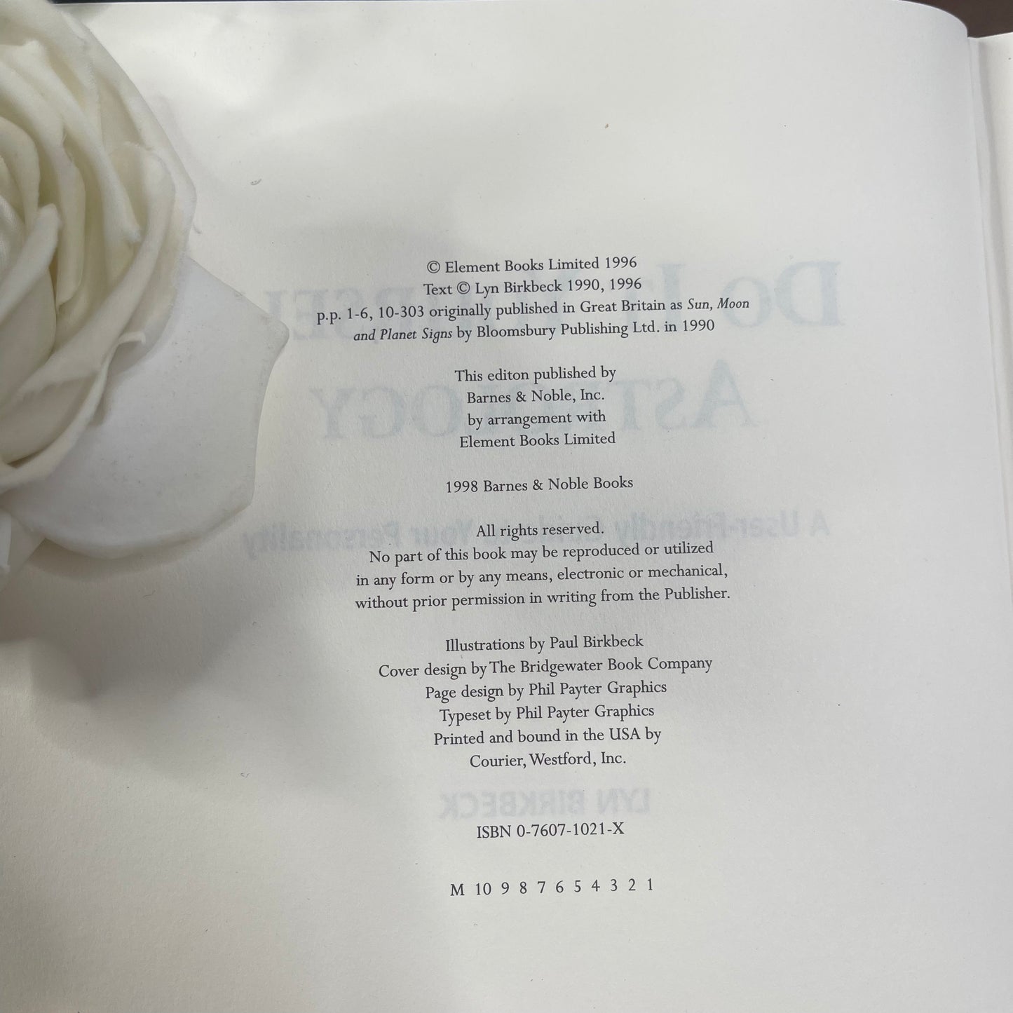 Vintage Hardcover “Do It Yourself” Astrology: A User- Friendly Guide To Your Personality