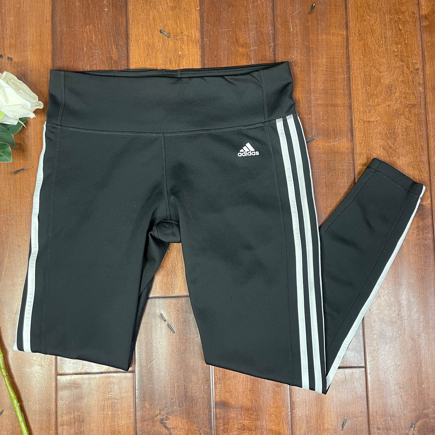 THRIFTED ADIDAS SWEATPANTS