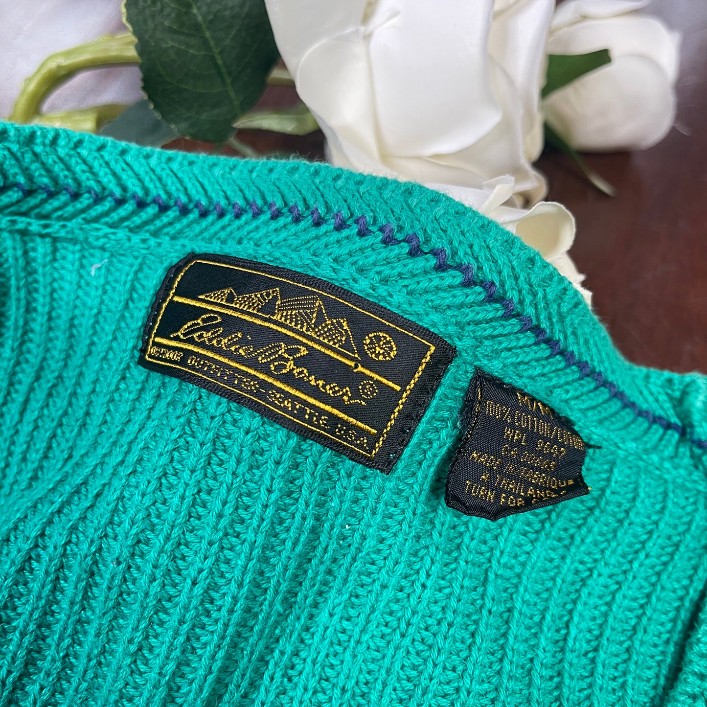 VINTAGE EDDIE BAUER V-NECK SWEATER