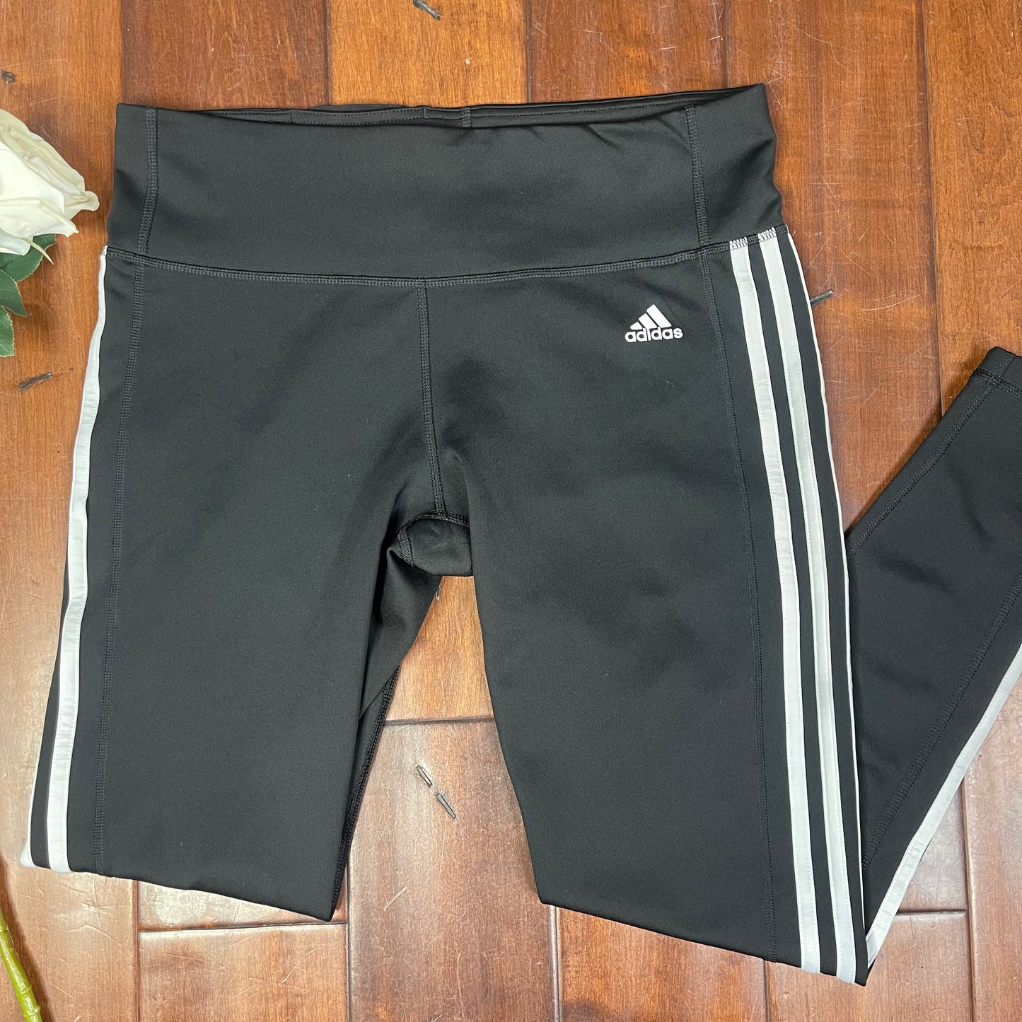 THRIFTED ADIDAS SWEATPANTS