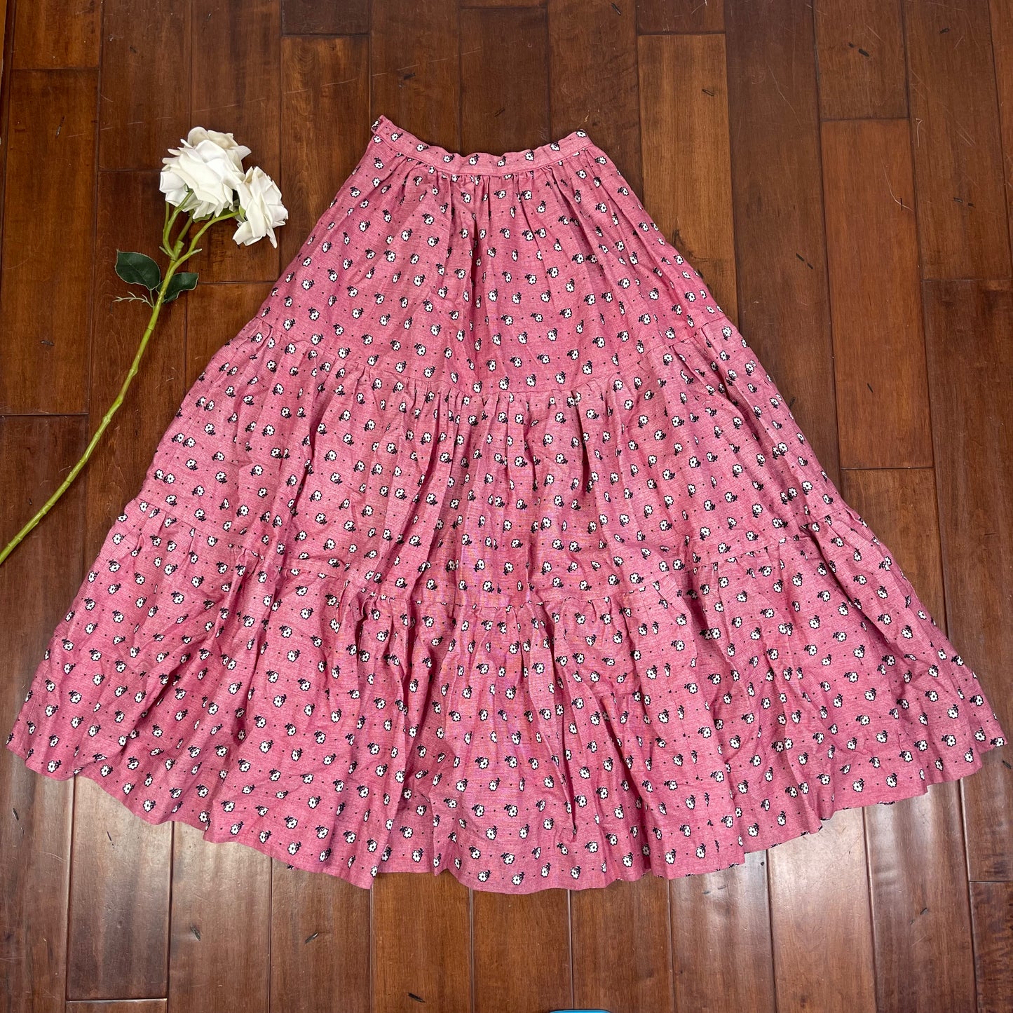 VINTAGE LITTLE HOUSE ON THE PRAIRE TWO-PIECE SET