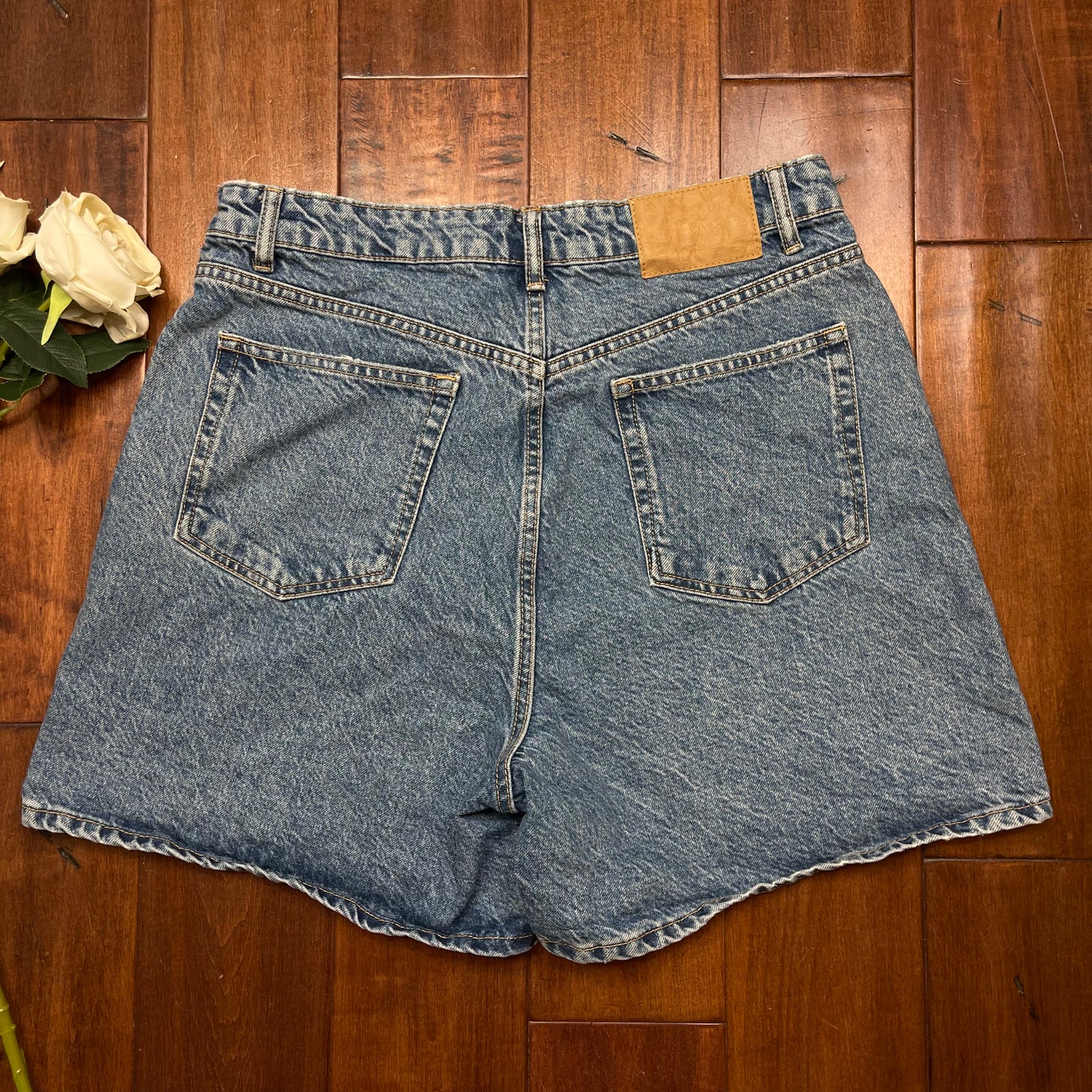 THRIFTED ZARA HIGH-WAISTED JEAN SHORTS