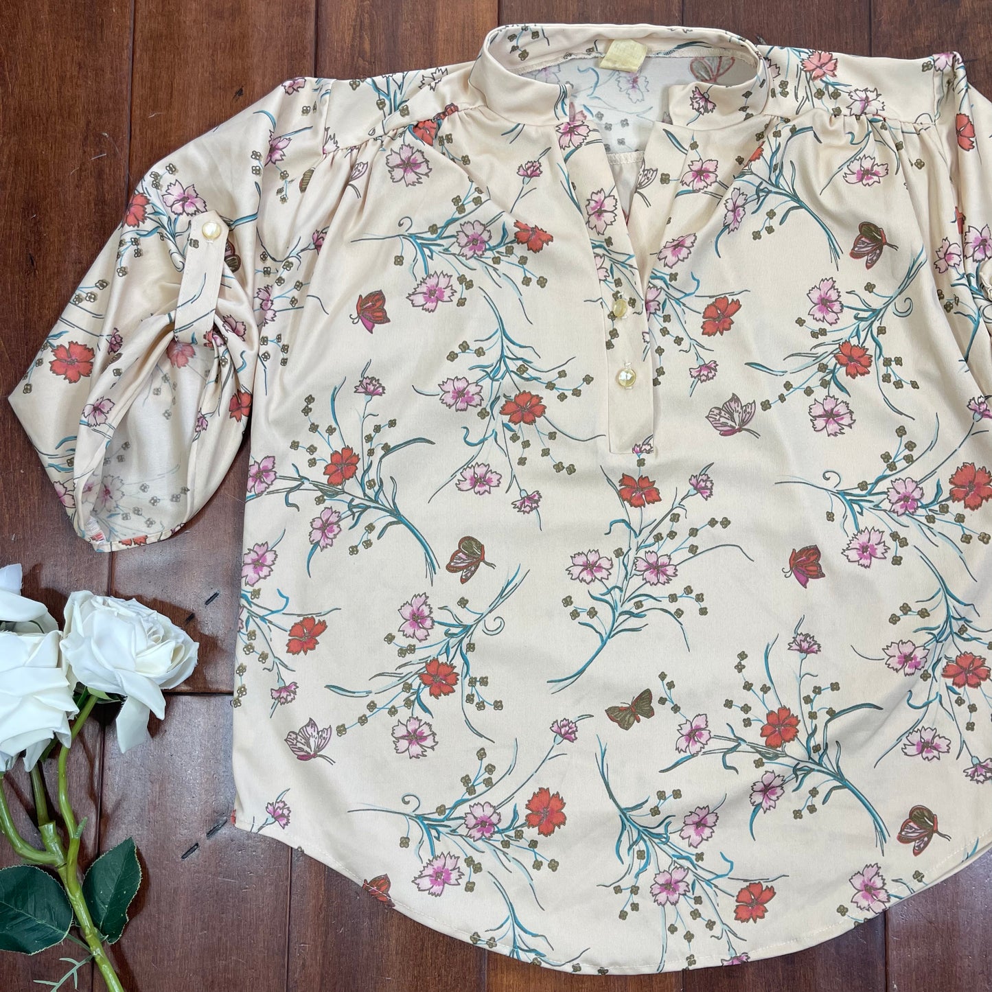VINTAGE 70’S FLORAL BUTTERFLY GARDEN TOP