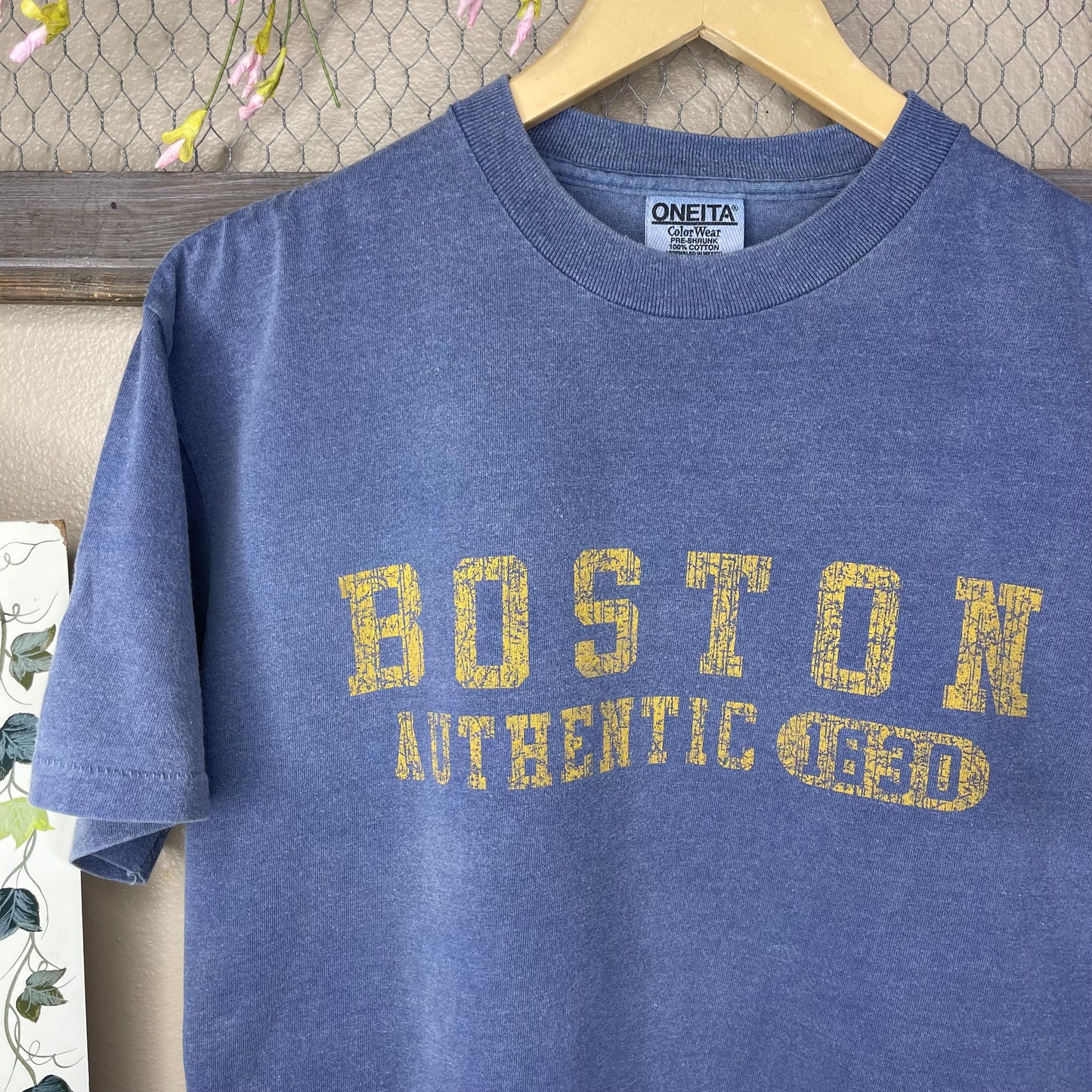 VINTAGE BOSTON AUTHENTIC T-SHIRT