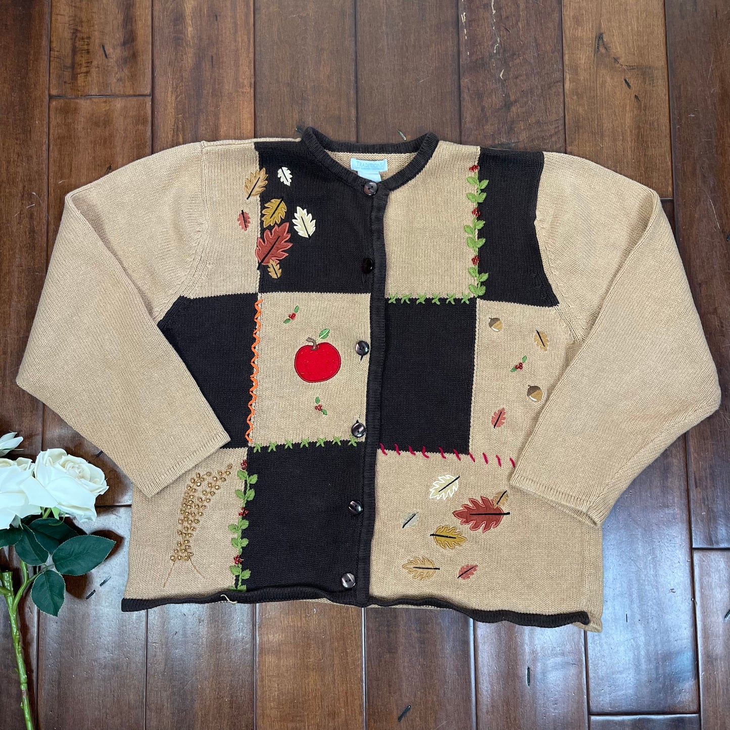 VINTAGE FALL LEAVES & APPLE CARDIGAN