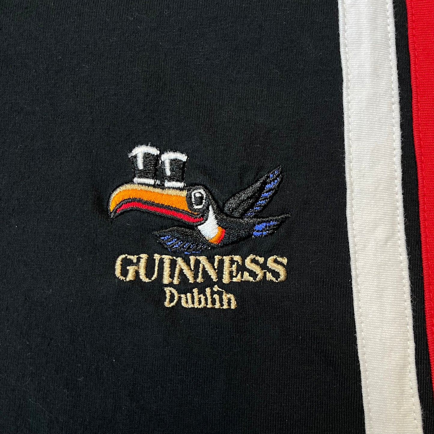 Vintage Y2K Guinness V-Neck Shirt
