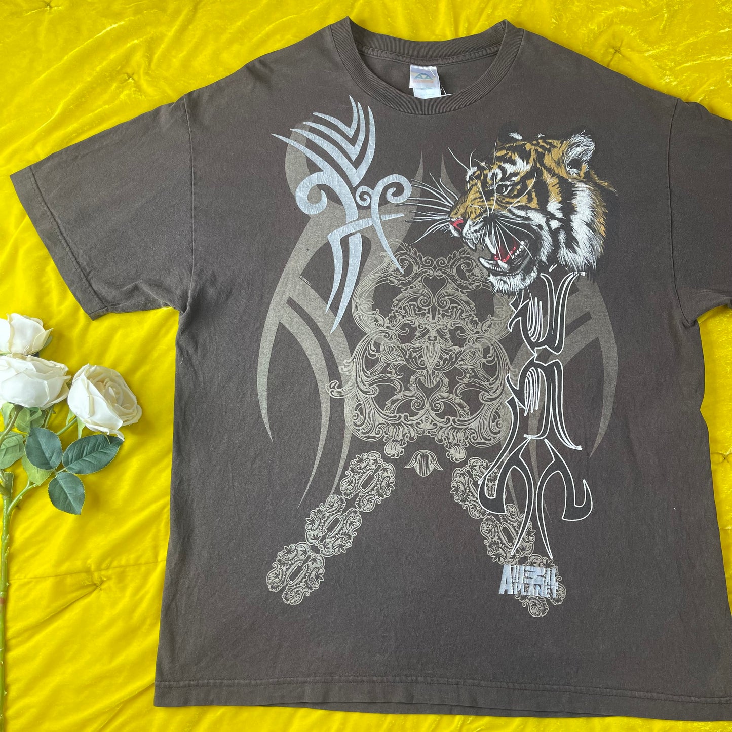 Vintage Y2K Animal Planet Tiger T-Shirt