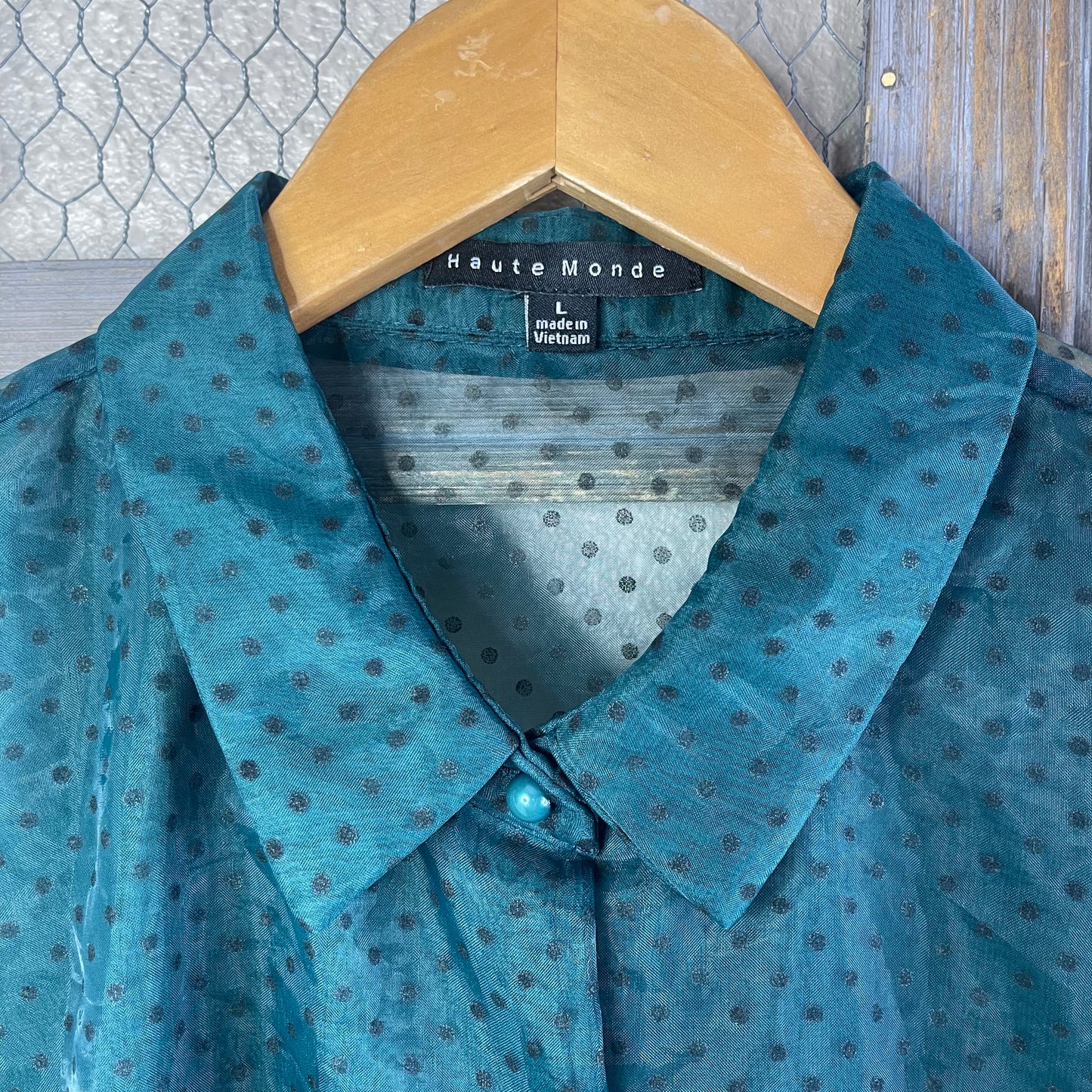 THRIFTED PUFFY SLEEVE POLKA DOT BUTTON-UP