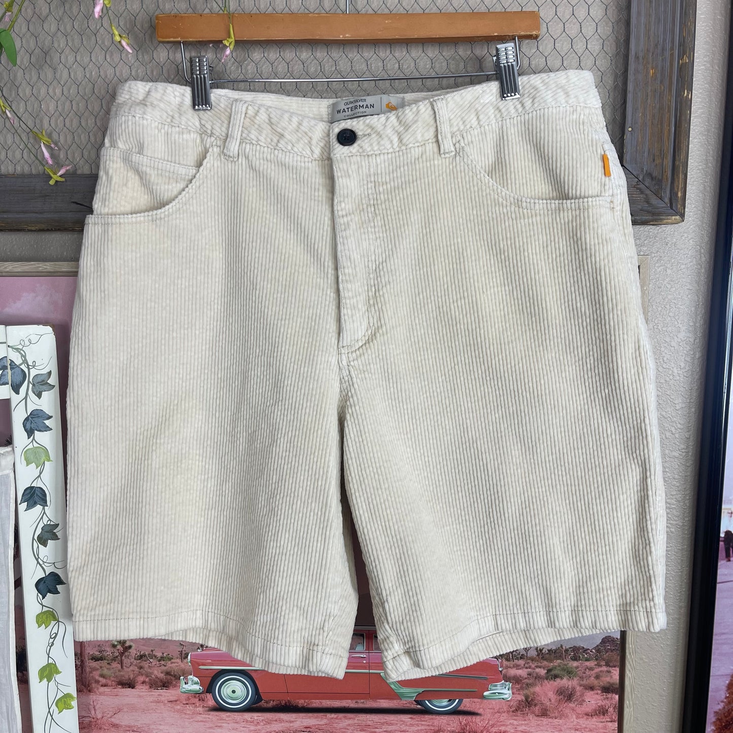 THRIFTED QUIKSILVER WATERMAN COLLECTION CORDUROY SHORTS