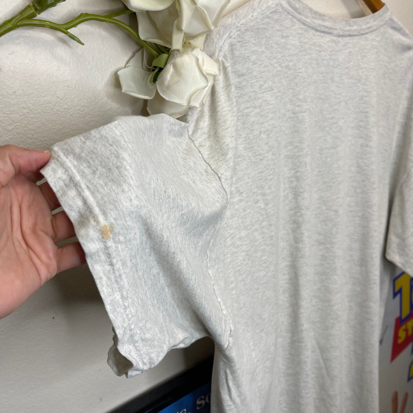 Vintage 90’s Disney Mickey Mouse Pin Trading Around The World T-Shirt