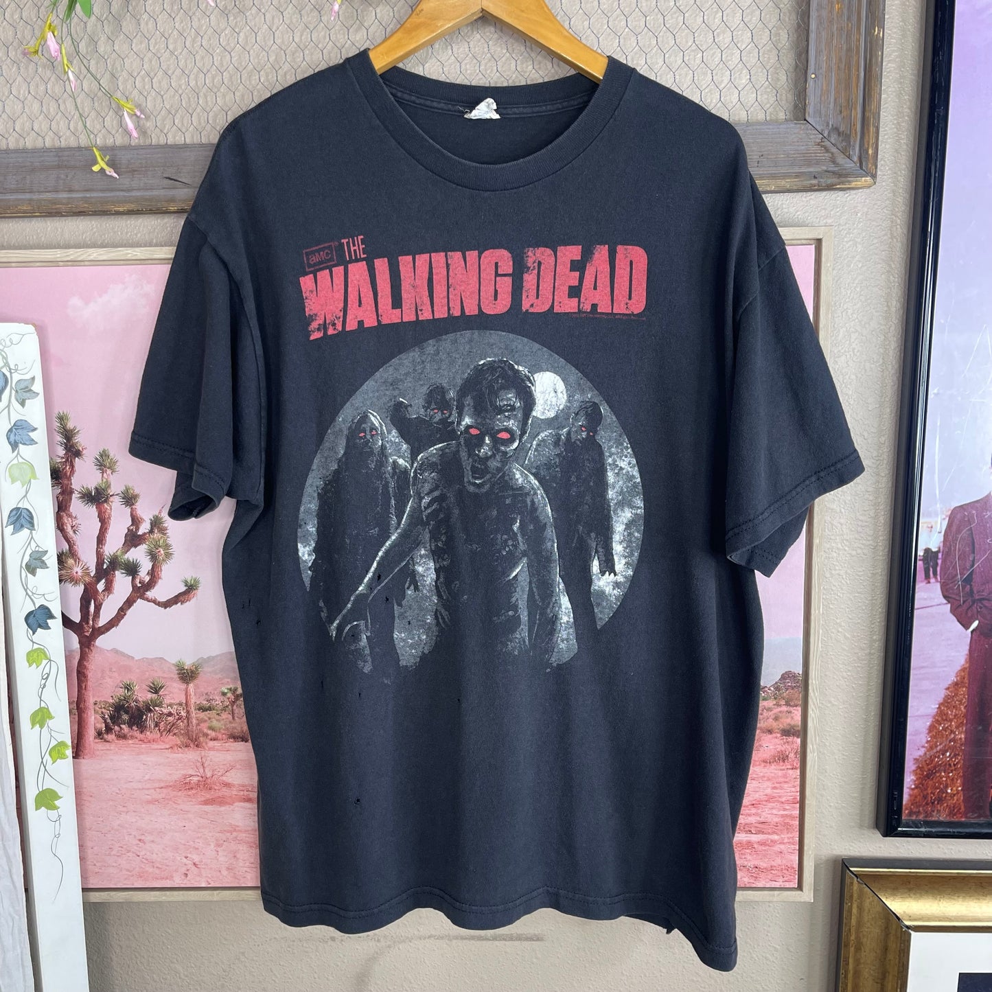 THRIFTED GRUNGY “AMC THE WALKING DEAD” T-SHIRT