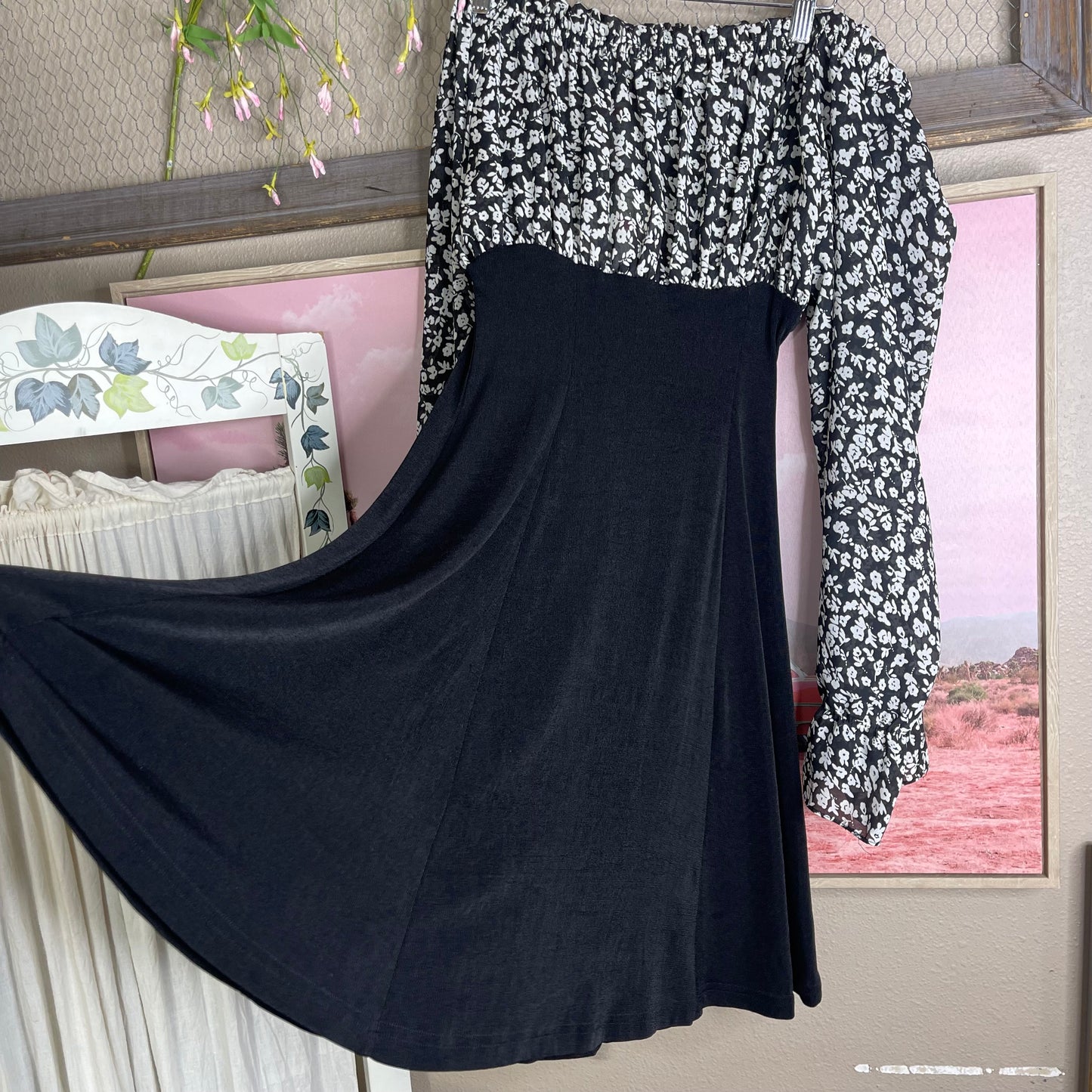Vintage 90’s Carina Off-The-Shoulder Mini Dress