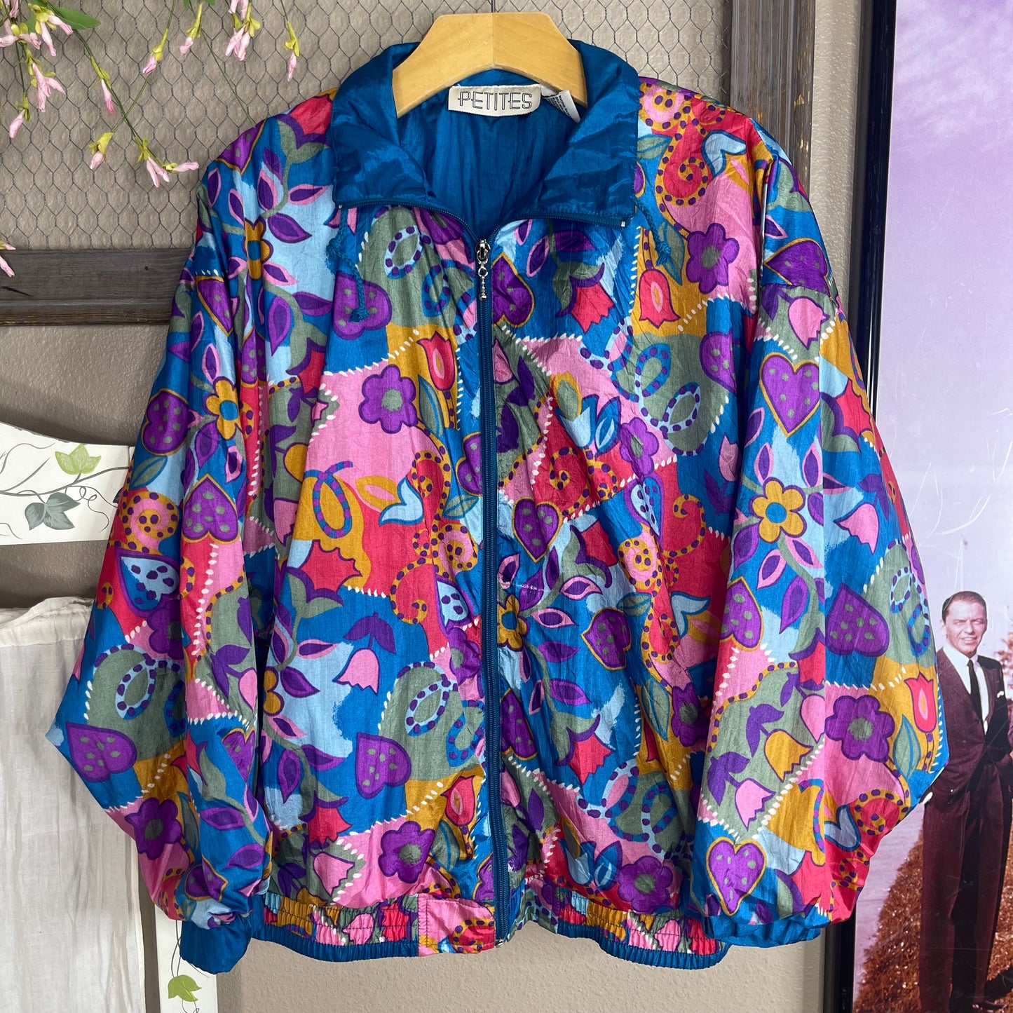 VINTAGE 80’S FLORAL WINDBREAKER