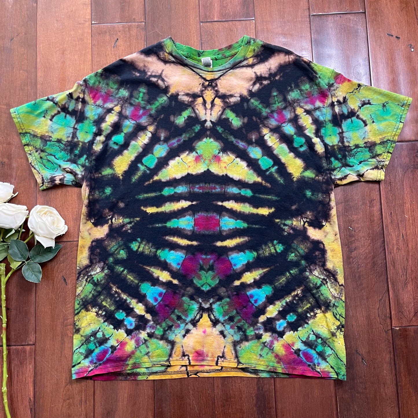 Vintage Y2K Psychedelic Mindscape Ice Tie-Die T-Shirt