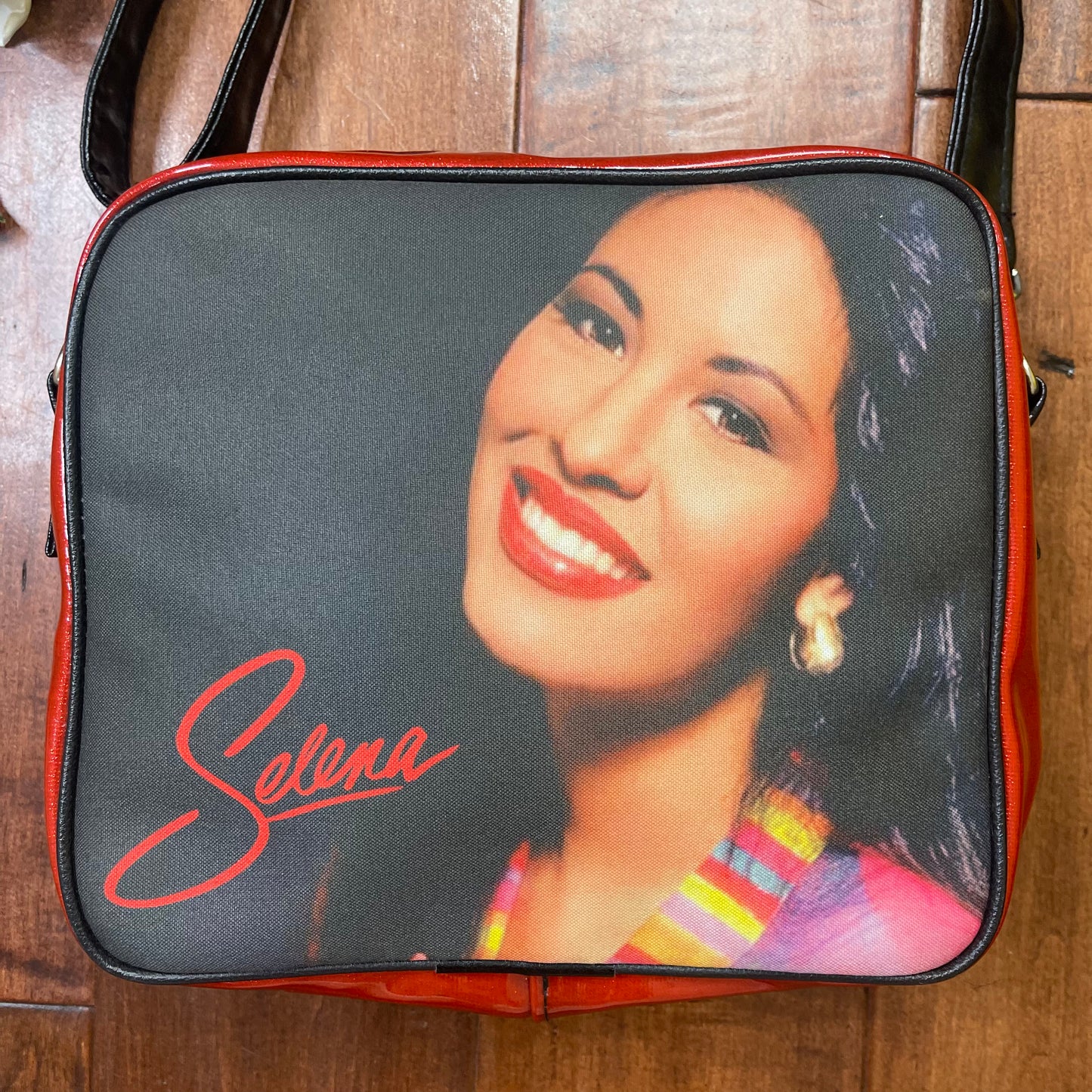 VINTAGE 90’S RARE SELENA QUINTANILLA CROSSBODY BAG