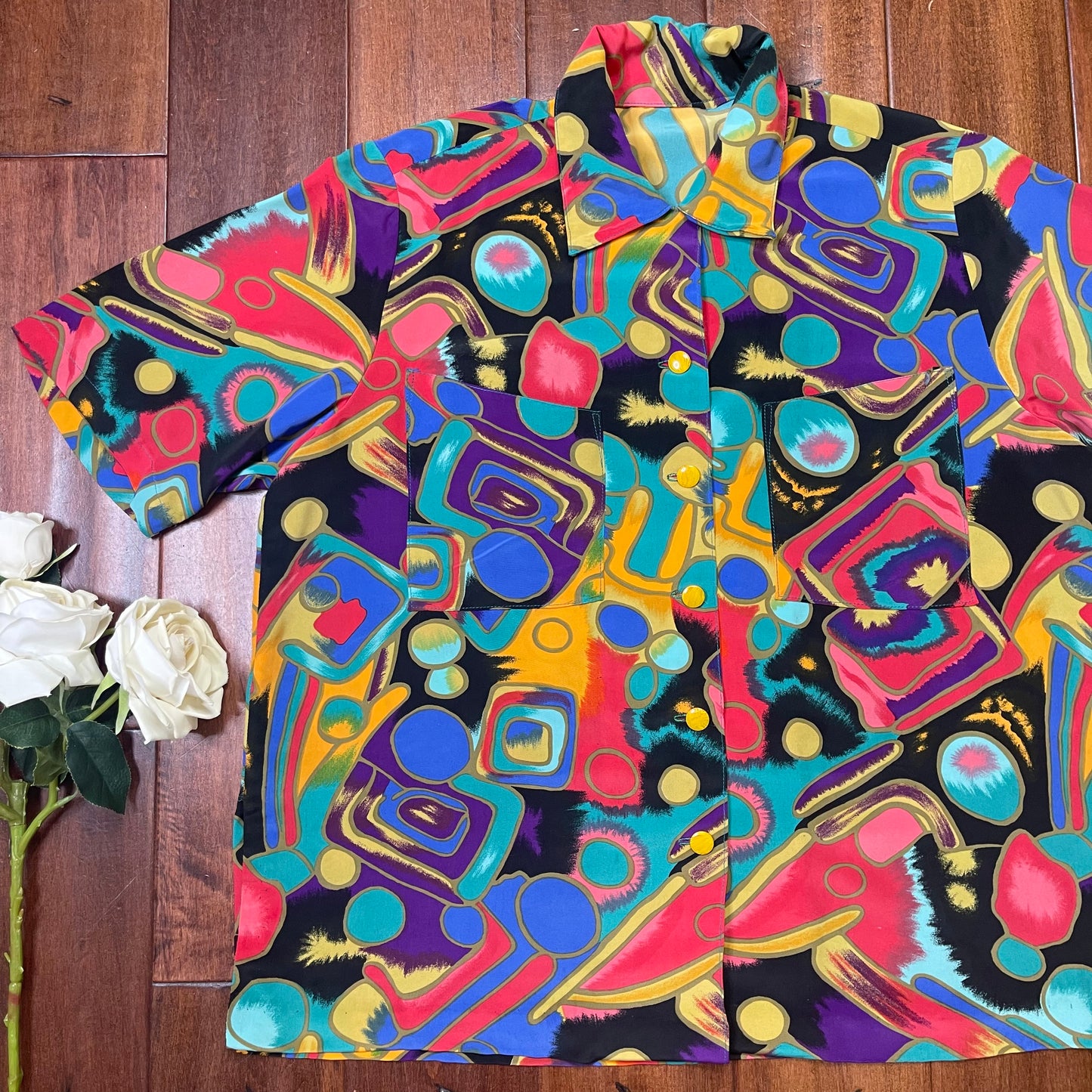 VINTAGE ABSTRACT COLORFUL BUTTON-UP