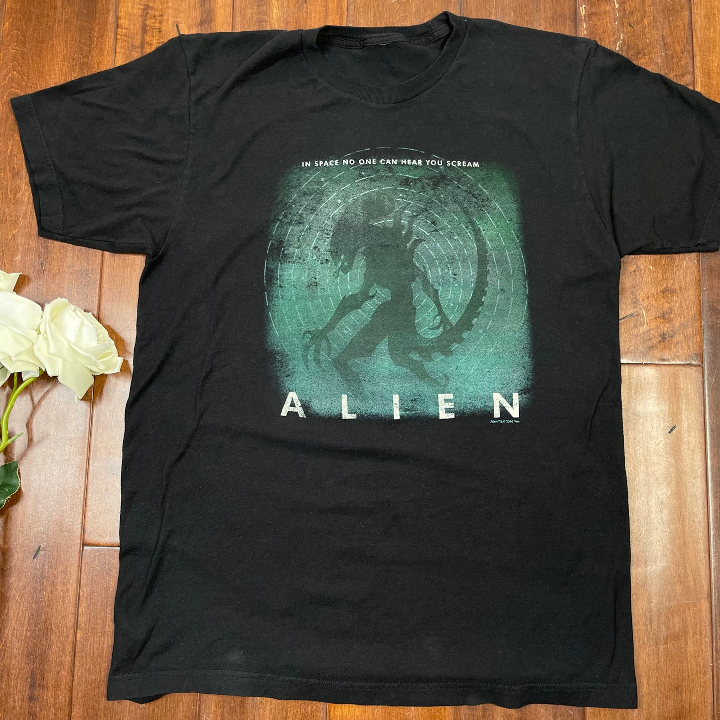 THRIFTED 2014 ALIEN “IN SPACE NO ONE CAN HEAR YOU SCREAM” T-SHIRT
