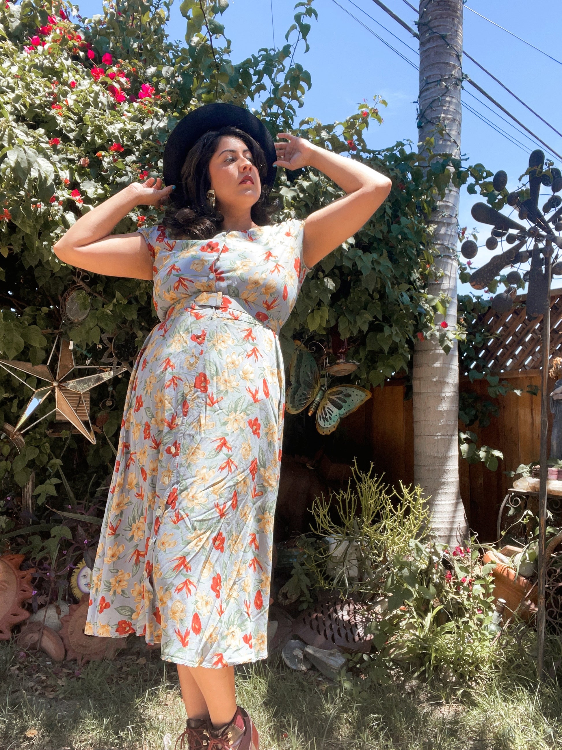 VINTAGE 90'S FLORAL TWIRL DRESS PopsikleShop VINTAGE 90'S FLORAL TWIRL DRESS PopsikleShop