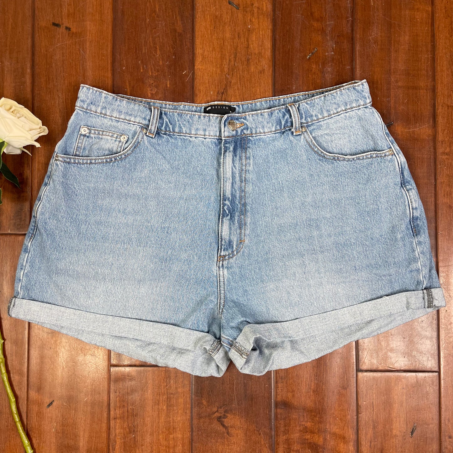 THRIFTED ASOS HIGH WAISTED SHORTS