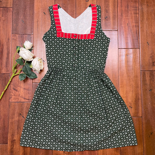 VINTAGE COTTAGECORE INSPIRED DRESS