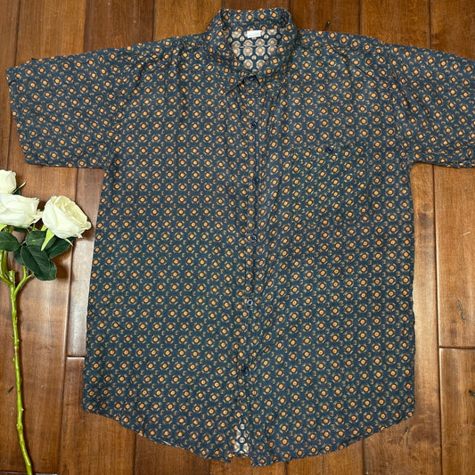 VINTAGE SILK BUTTON-UP