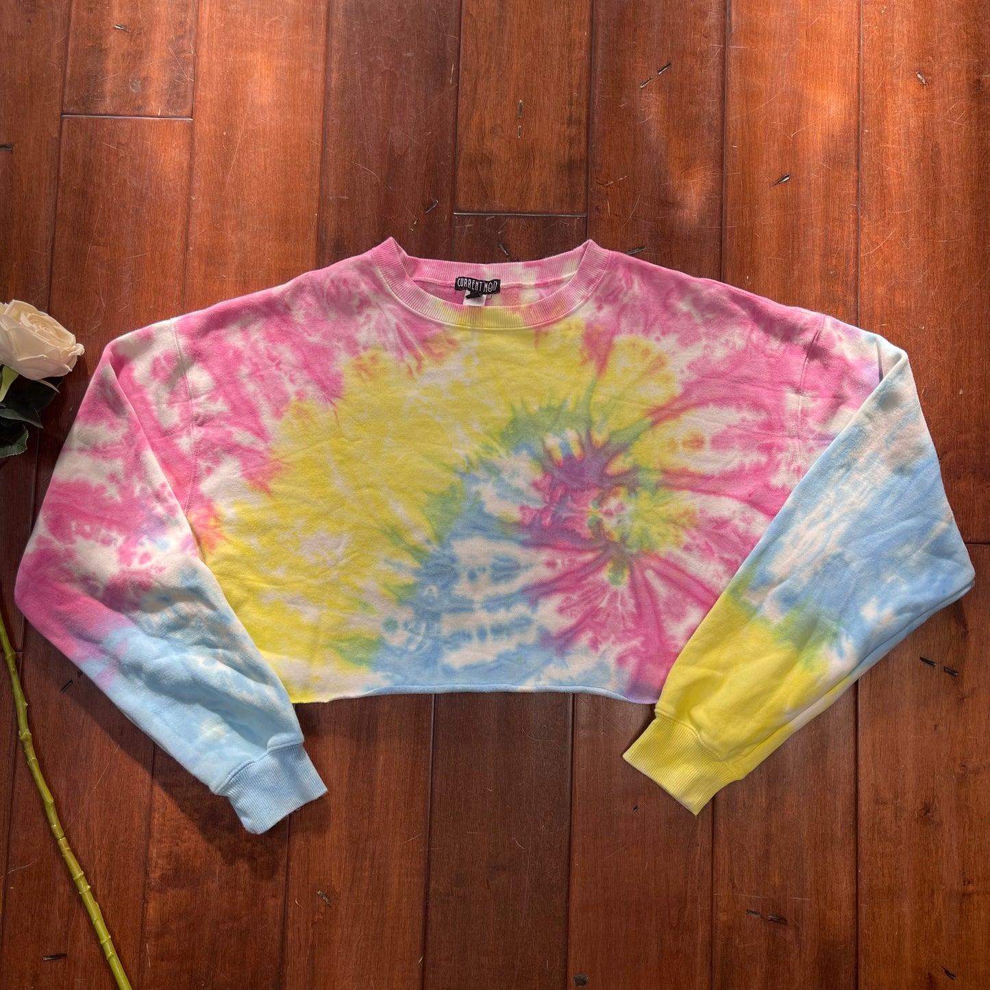 THRIFTED TIE-DYE CROPPED CREWNECK SWEATER
