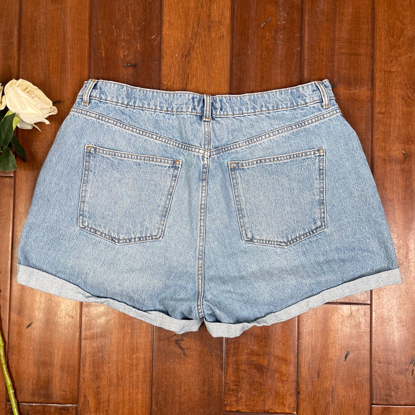 THRIFTED ASOS HIGH WAISTED SHORTS
