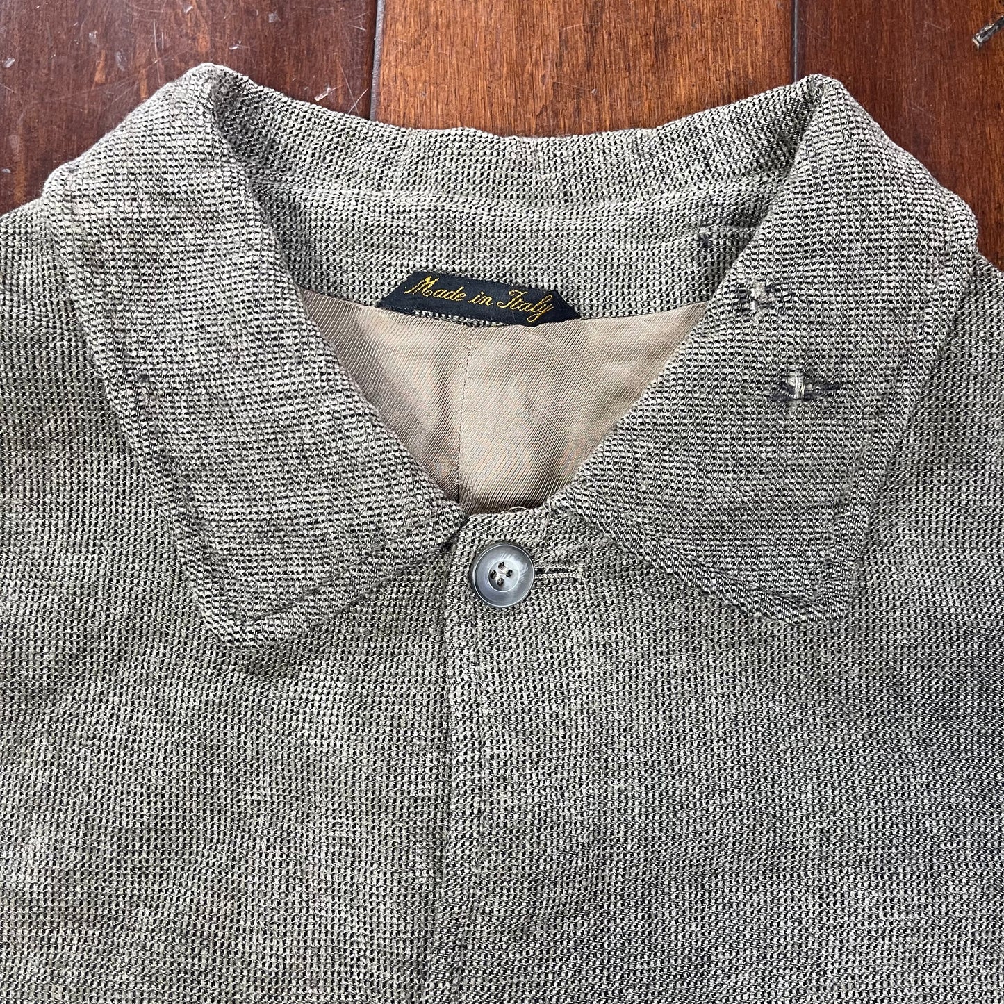 VINTAGE ITALIAN COAT STYLE BUTTON-UP