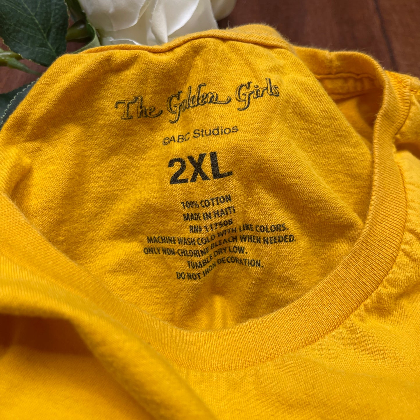 THRIFTED GOLDEN GIRLS CROPPED TEE